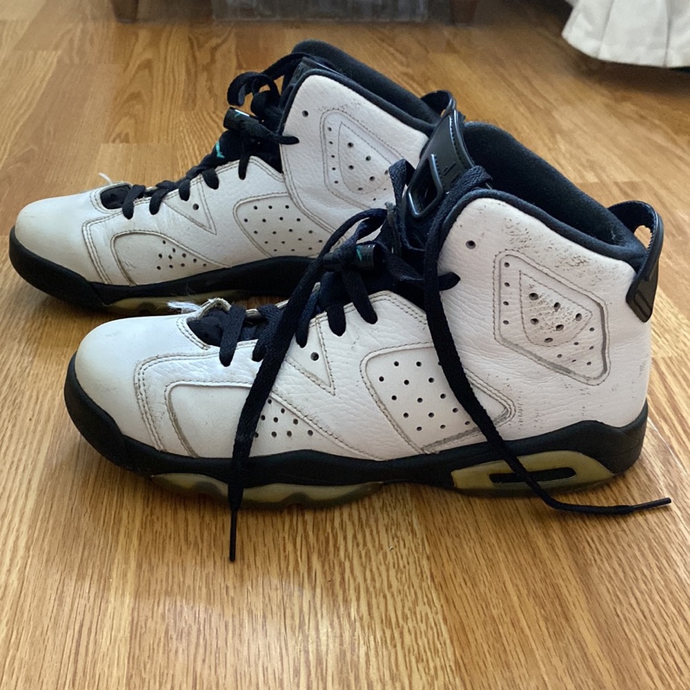 Nike Air Jordan 6 (Retro White Jade Black) - Picture 3 of 6